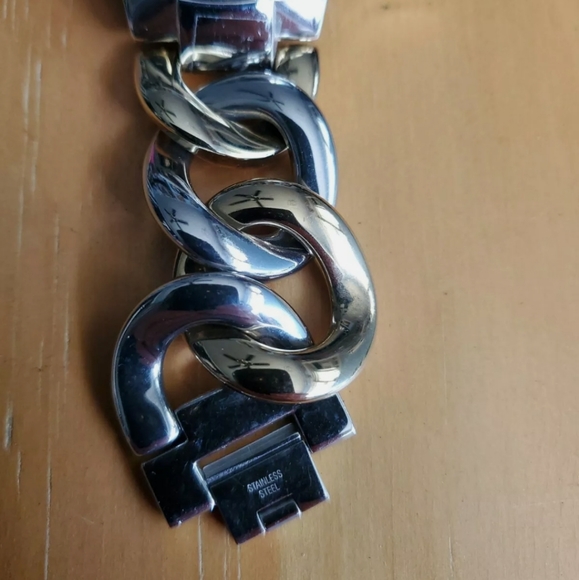 MICHAEL KORS Runway MK-3199 White Dial Lady's Watch Genuine - Picture 3 of 6